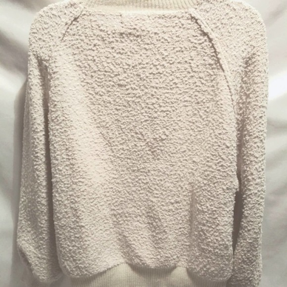 CREAM tone cozy stylish boucle Sweater with balloon cuffs - Picture 8 of 9